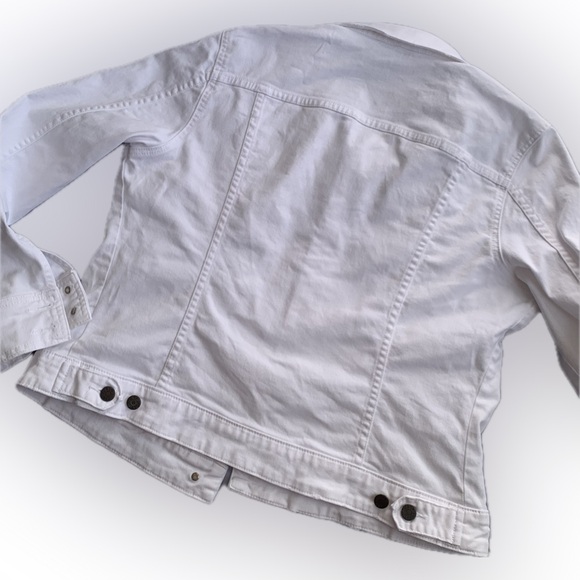 J Crew Classic white denim jean jacket button closure | extra large - Picture 2 of 8